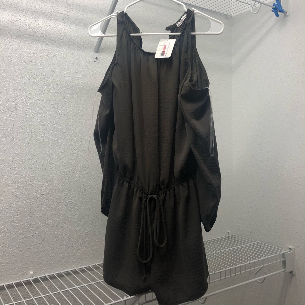 Women’s open shoulder romper